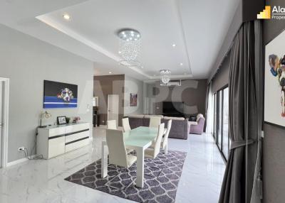 4 Bed 4 Bath in East Pattaya ABPC1232