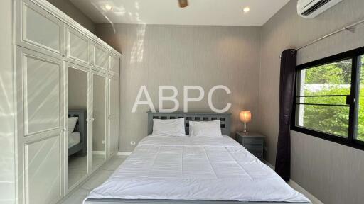 5 Bedrooms 4 Bathrooms in East Pattaya