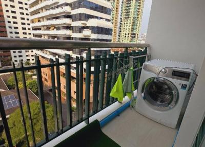 1-BR Condo at Wind Sukhumvit 23 near BTS Asok