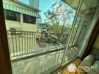 2-BR Condo at The Fine @ River Condominium near BTS Saphan Taksin