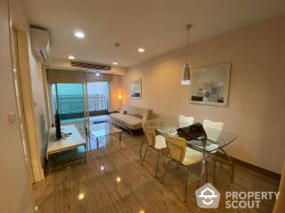 1-BR Condo at The Bangkok Narathiwas Ratchanakarint Condominium near BTS Chong Nonsi