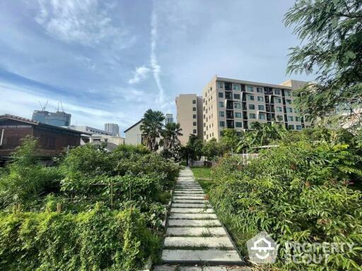 1-BR House near MRT Khlong Toei