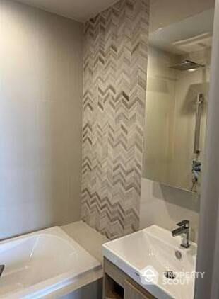 1-BR Condo at Oka Haus Sukhumvit 36 near BTS Thong Lor