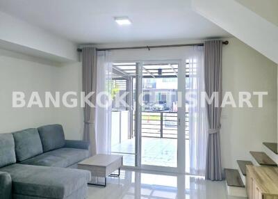 Townhouse at Pleno Ramintra Bangchan Station for sale
