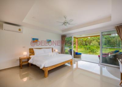 4 Bedroom Pool Villa for Sale – North-East Coast, Koh Chang