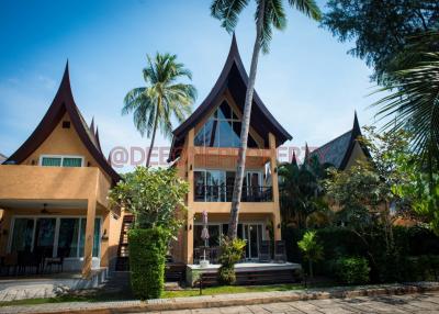 Splendid 4 Bedrooms Villa in Residence for Sale - North East Coast, Koh Chang