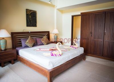 Splendid 4 Bedrooms Villa in Residence for Sale - North East Coast, Koh Chang