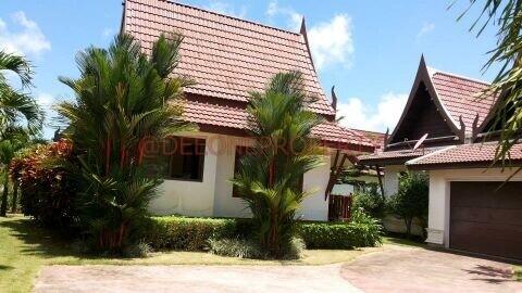 3 Bedroom Sea Front for Sale + villa + empty land - North East Coast, Koh Chang