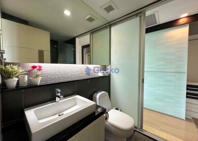 1 Bedroom Condo in Apus Condominium Central Pattaya C011487