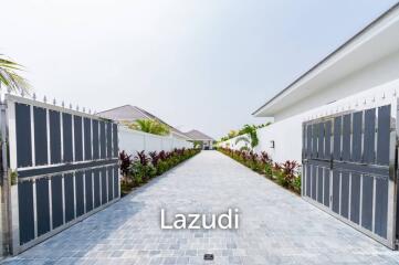 PARK LAND : Modern 4 Bed Pool Villa with big land plot