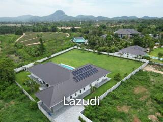 PARKLAND VILLAS : Modern 4 Bed Pool Villa with big land plot