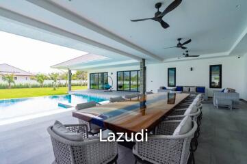 PARK LAND : Modern 4 Bed Pool Villa with big land plot