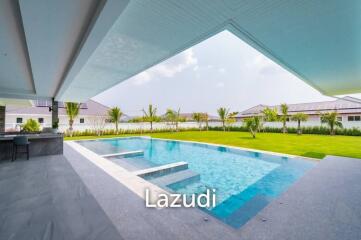 PARK LAND : Modern 4 Bed Pool Villa with big land plot