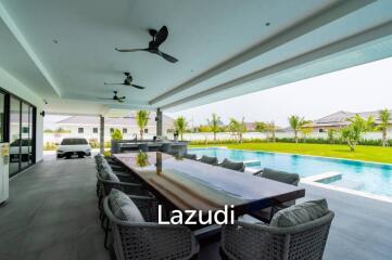 PARK LAND : Modern 4 Bed Pool Villa with big land plot