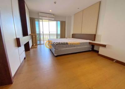 2 bedroom Condo in Sky Beach Wongamat