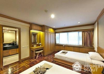 4-BR Apt. near BTS Phrom Phong