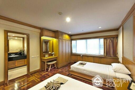 3-BR Apt. near BTS Phrom Phong