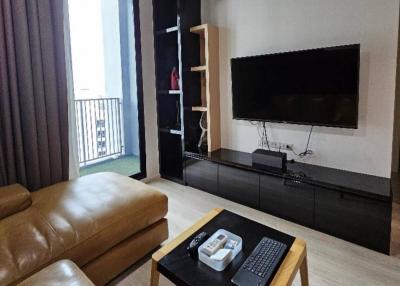 2-BR Condo at Quinn Condo Ratchada 17 near MRT Sutthisan