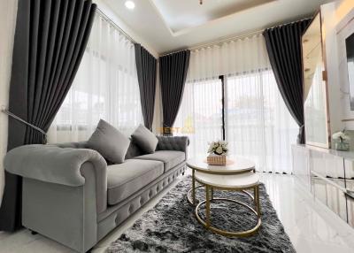 3 Bedrooms Villa / Single House in Rattanakorn Village 19 Siam Country Club H011721