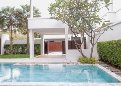 3Bedrooms Modern Private Pool Villa for rent in Pasak, Phuket