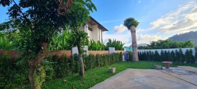 Mountain view 5 bedroom villa for rent in Kathu