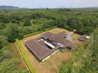 Villa 6 Bedrooms With Private Pool Land Area 4000 Sqm For Rent In Pa Khlok Phuket