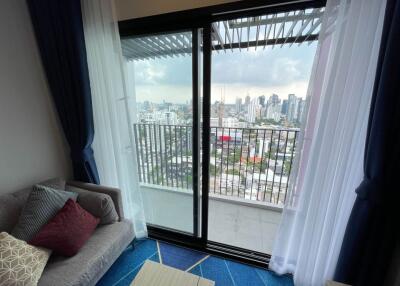 Condo for Rent at XT Ekkamai