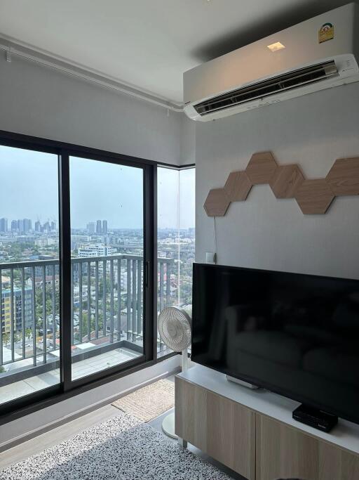 Condo for Rent at Life Sukhumvit 62