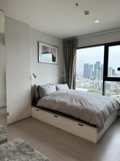 Condo for Rent at Life Sukhumvit 62