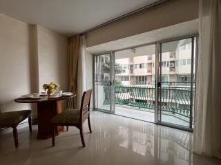 Condo for Rent, Sale at Hillside 3