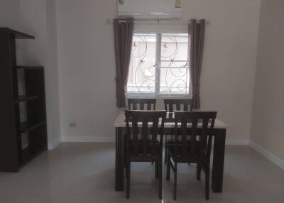 House for Rent in San Kamphaeng , San Kamphaeng.