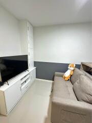 Condo for Rent, Sale at Kensington Condoroom Condo