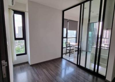 1 Bed 31 SQ.M The Base Park East Sukhumvit 77