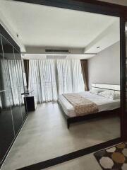 Condo for Rent at The Rajdamri