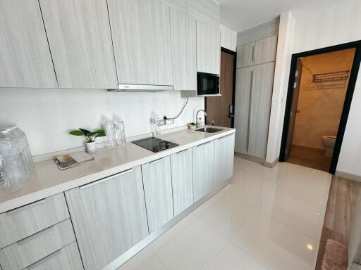 Condo for Rent at The Prio