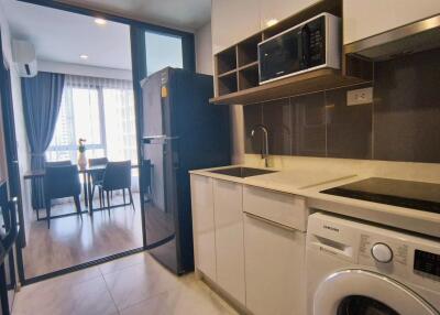 2 Bedroom Condo at Ideo Mobi Asoke