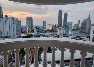 Condo for Rent at lebua at State Tower