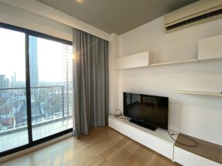 Condo for Rent at Blocs 77