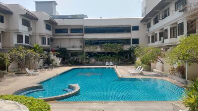 Condo for Rent at Hillside 4