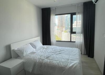 Condo for Rent at Life One Wireless