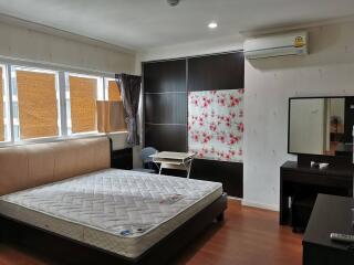 Condo for Rent at Grand Park View Asok