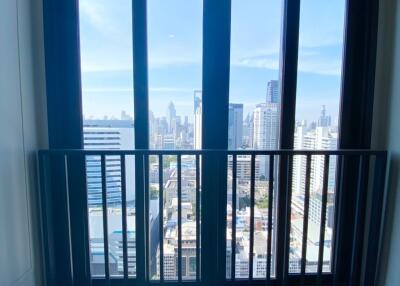 Condo for Rent at Ashton Asoke