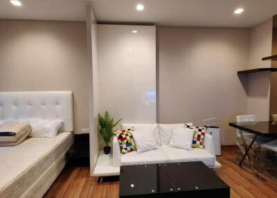 Condo for Rent at Ivy Ampio