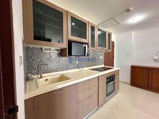 2 Bedrooms Condo in Jomtien Beach Mountain 2 Jomtien C011490