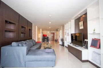 The Heart of Nimman: For Sale  Punna Residence 1 @ Nimman