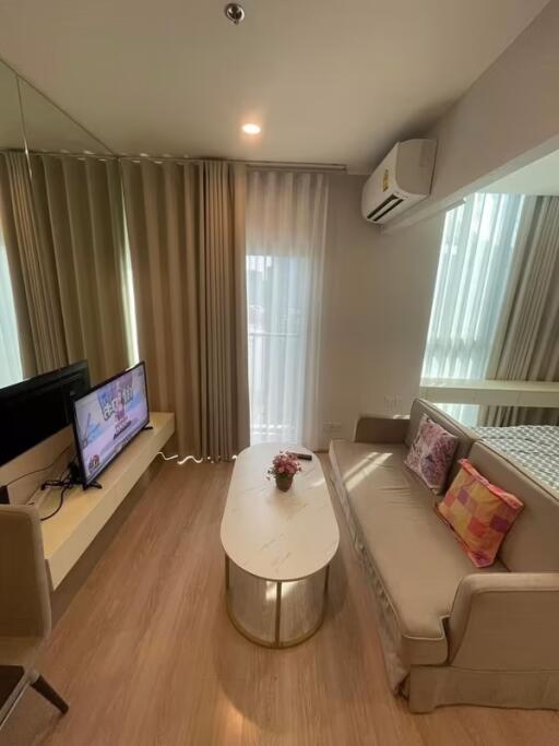 Condo for Rent at Noble Revolve Ratchada 2