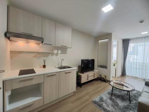 Condo for Sale at The Clover
