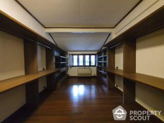 3-BR House near BTS Chit Lom