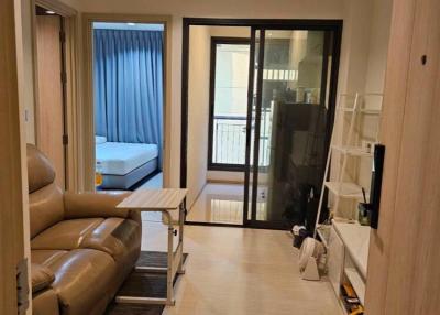 1-BR Condo at Rhythm Sukhumvit 42 near BTS Ekkamai