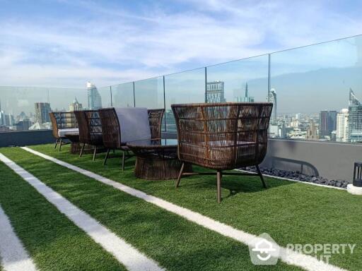 1-BR Condo at Life One Wireless near BTS Phloen Chit (ID 365664)